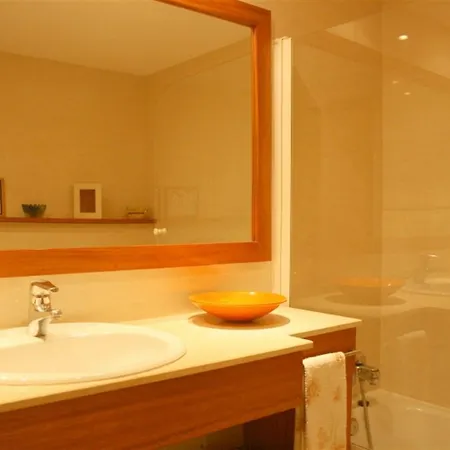 Magnificent 3 Bedroom Apartment In Portimao *